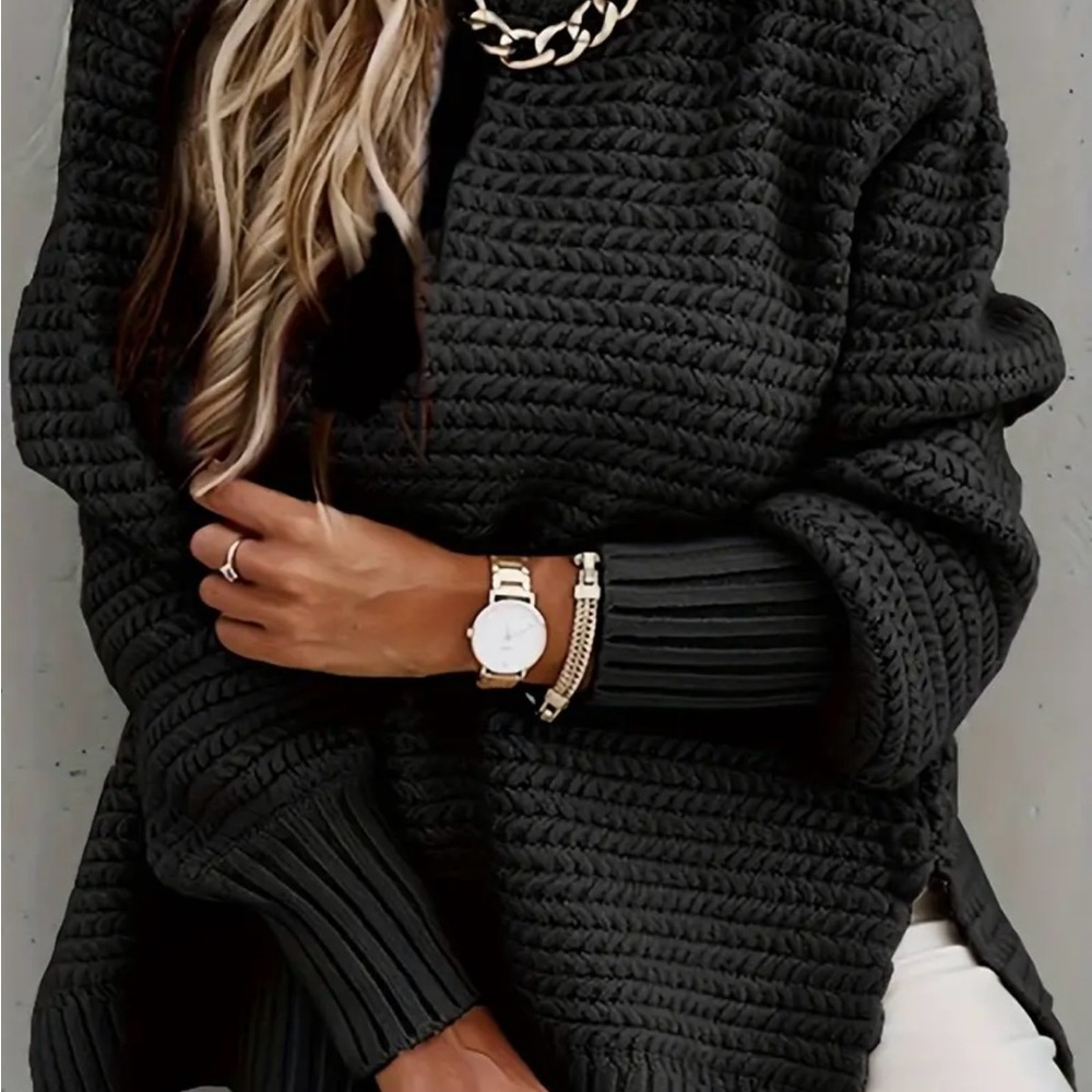 Women's Black Crew Neck Sweater